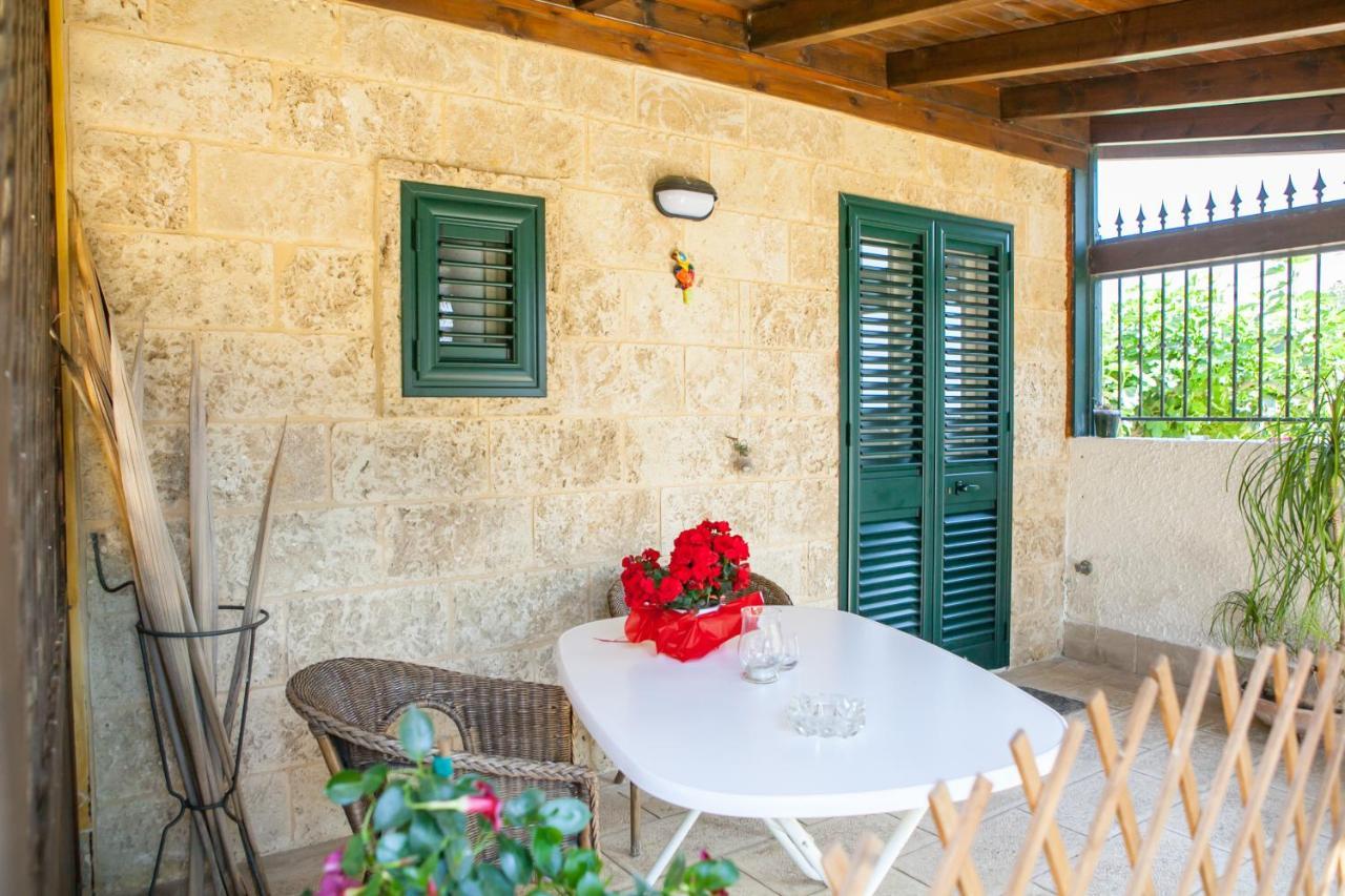 ساليس سالينتينو B&B I Tre Ulivi المظهر الخارجي الصورة